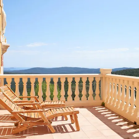 Le Chateau De La Mere * Sainte-Maxime