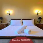 Chateau De La Mere - Evenement - Seminaire - Mariage - Retraite Bien-etre - Sejour Sportif - Cousinade - Ideal Groupe & Famille - Cadre Nature Isole - Piscine - Vue Baie Saint-raphael - Grande Capacite D'accueil