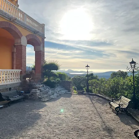 Le Chateau De La Mere Villa
